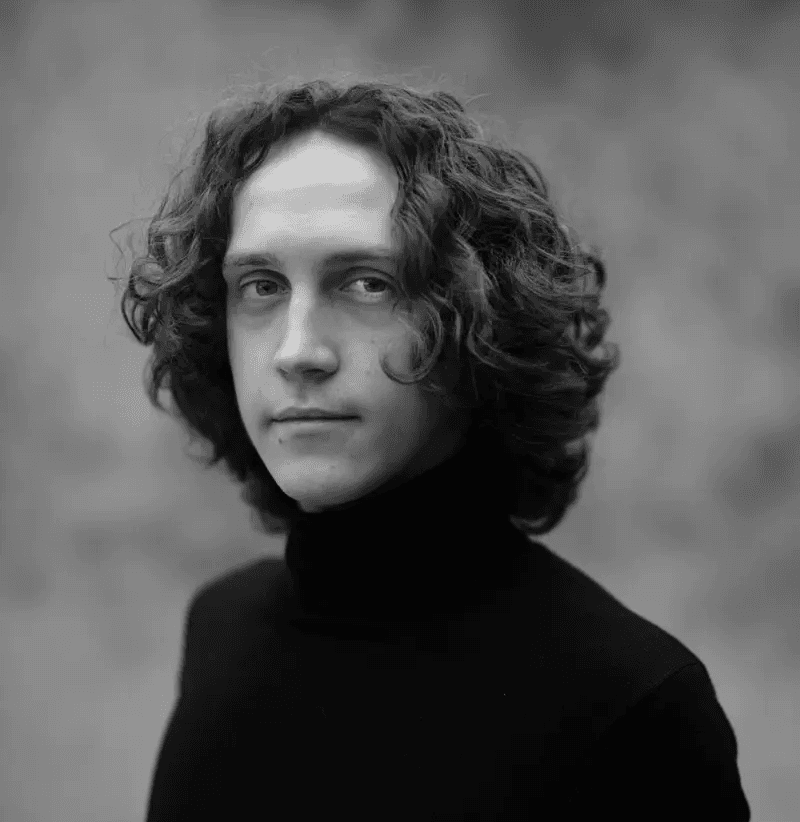 Kosta Jakic - Concert Pianist